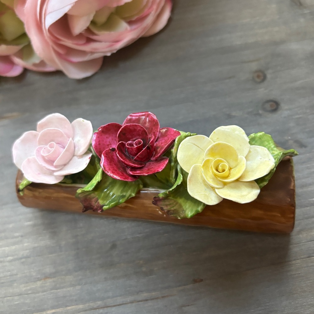 Vintage Roses on a Log Best Bone Denton China